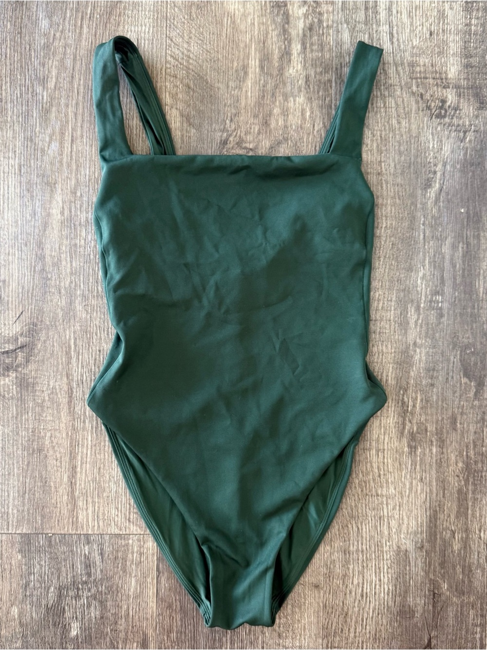 Left on Friday - Streamline Suit - Palm - Medium - Like New